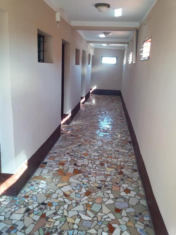 K6 Chambres d'Hôte Ivato  Extérieur photo