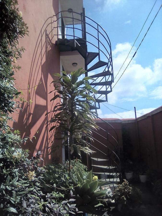 K6 Chambres d'Hôte Ivato  Extérieur photo